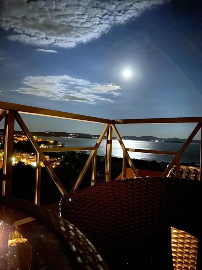 Antico Casale Tiravento Aparthotel Passignano sul Trasimeno Exterior photo